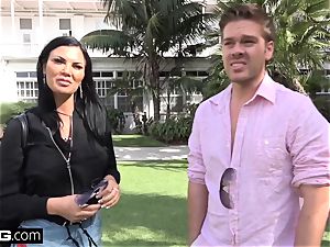 Jasmine Jae brings her man plaything along for a pov humping
